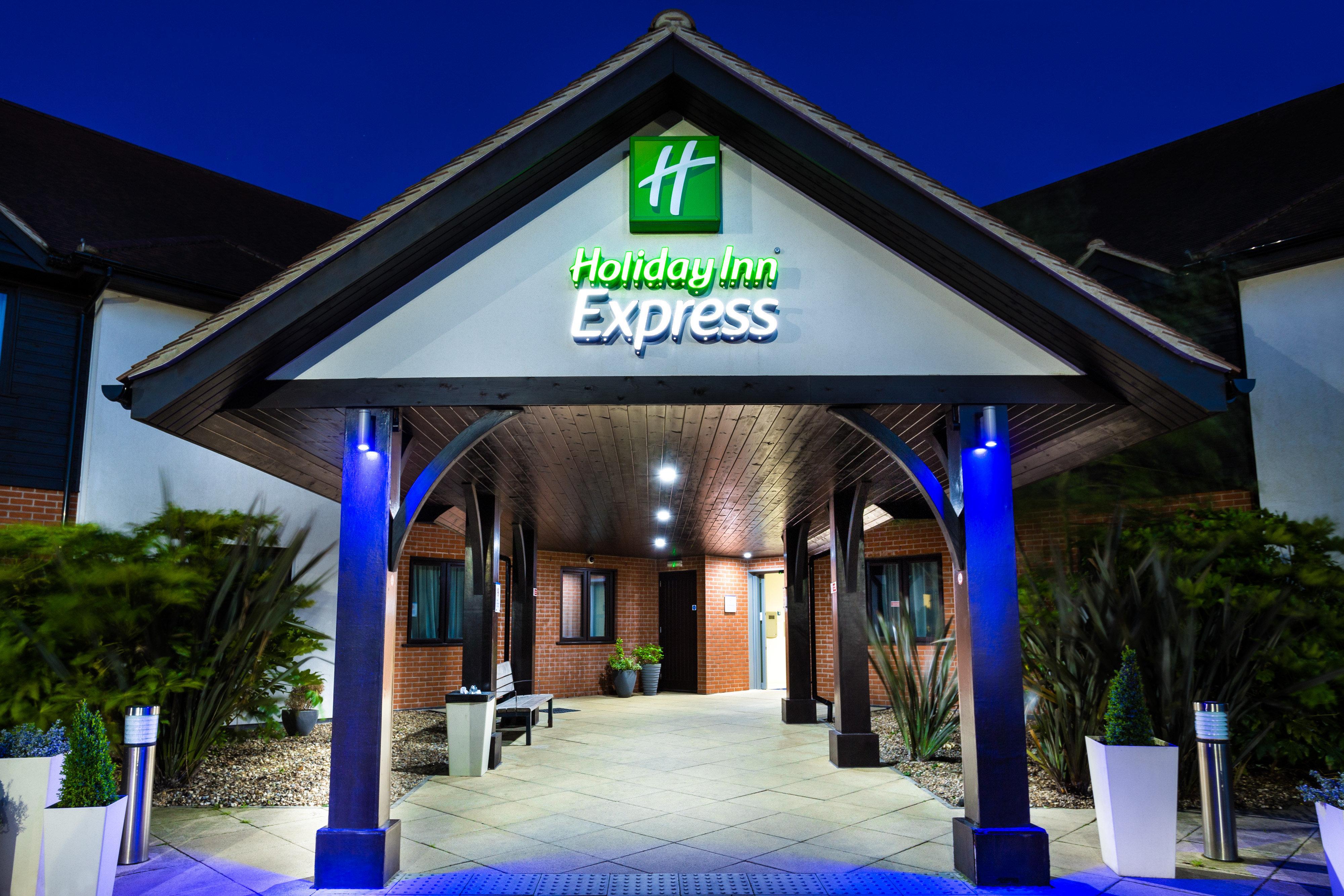 Holiday Inn Express Colchester, An Ihg Hotel Dış mekan fotoğraf