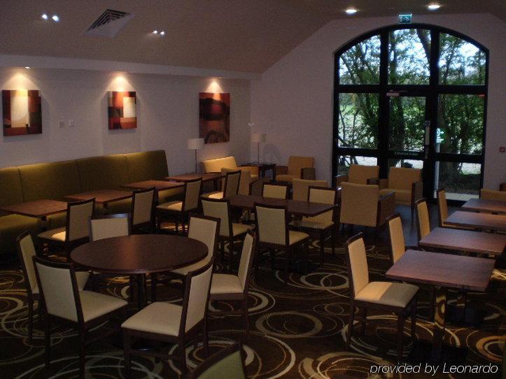 Holiday Inn Express Colchester, An Ihg Hotel Restoran fotoğraf