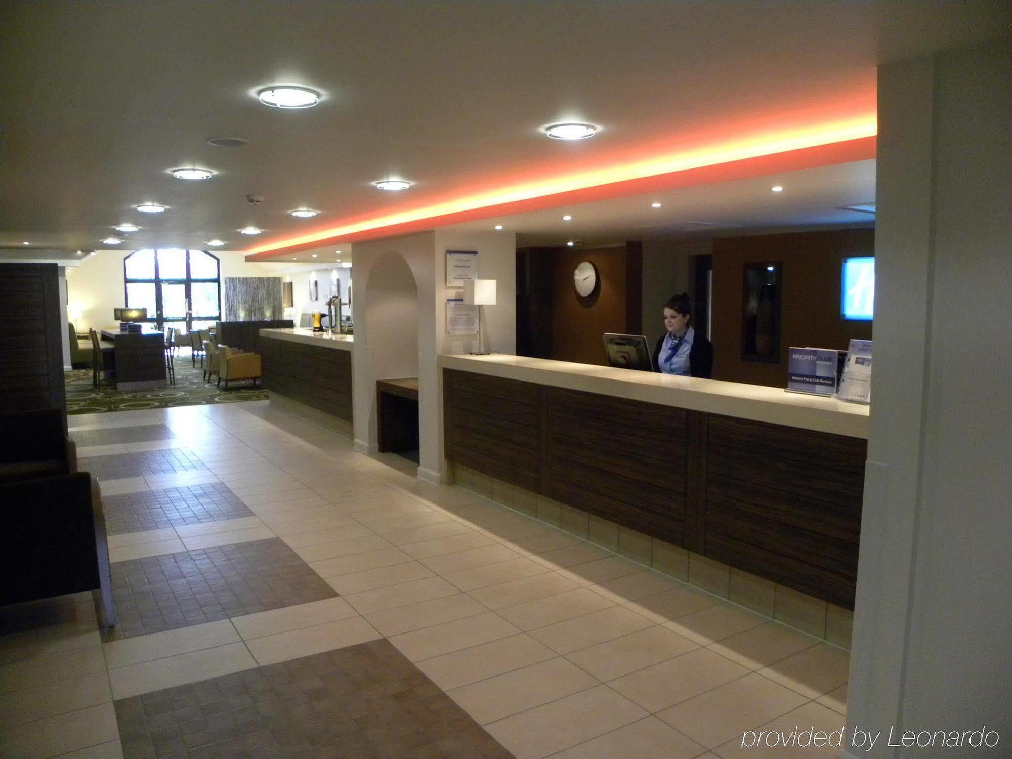 Holiday Inn Express Colchester, An Ihg Hotel Dış mekan fotoğraf